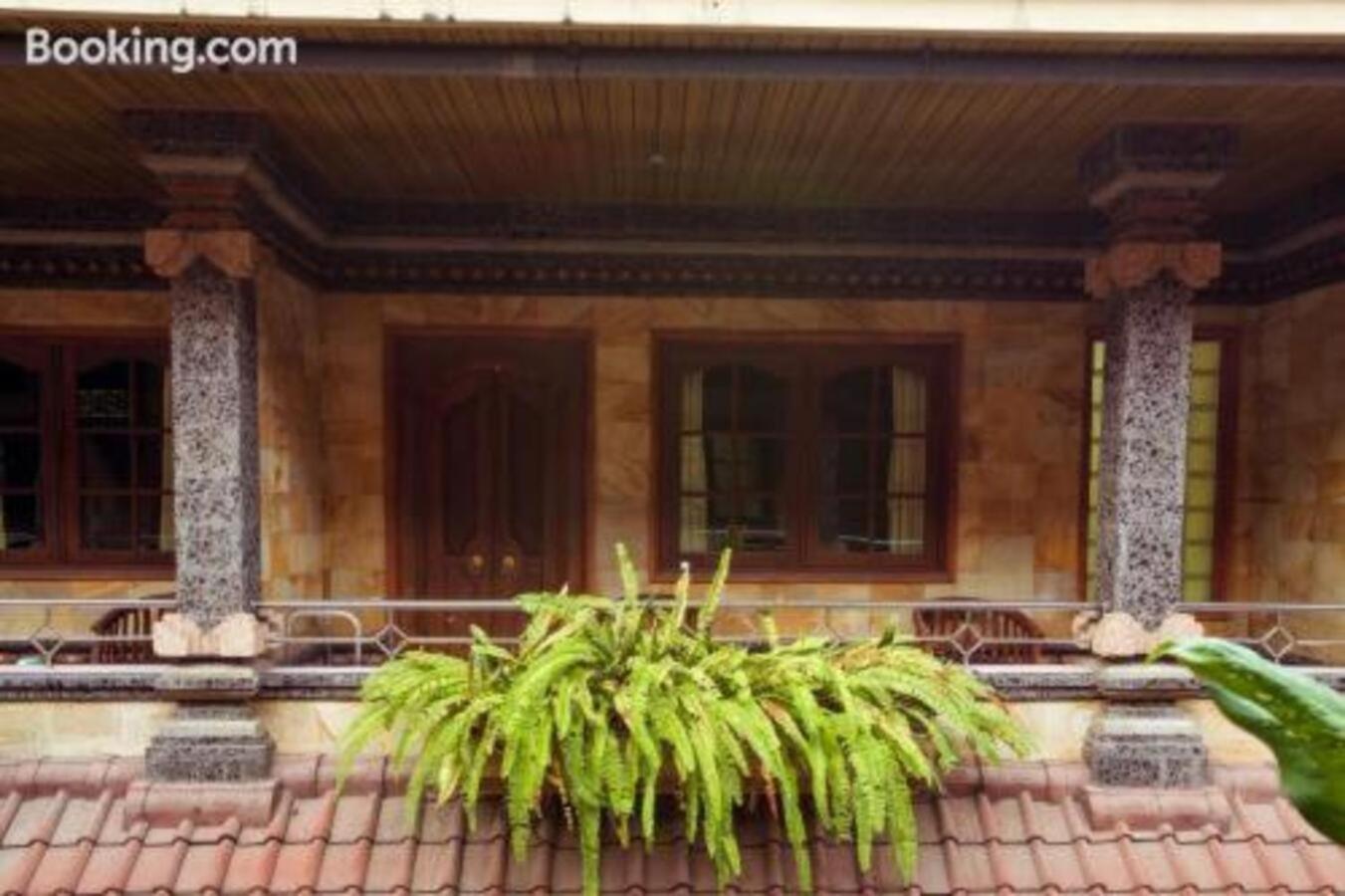 Segara Sadhu Inn Kuta By Ecommerceloka Kuta Lombok Exterior foto