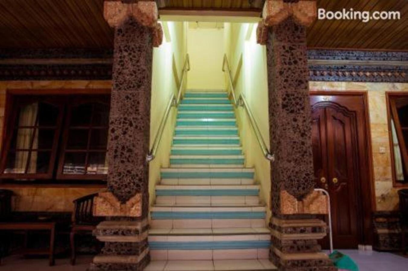 Segara Sadhu Inn Kuta By Ecommerceloka Kuta Lombok Exterior foto